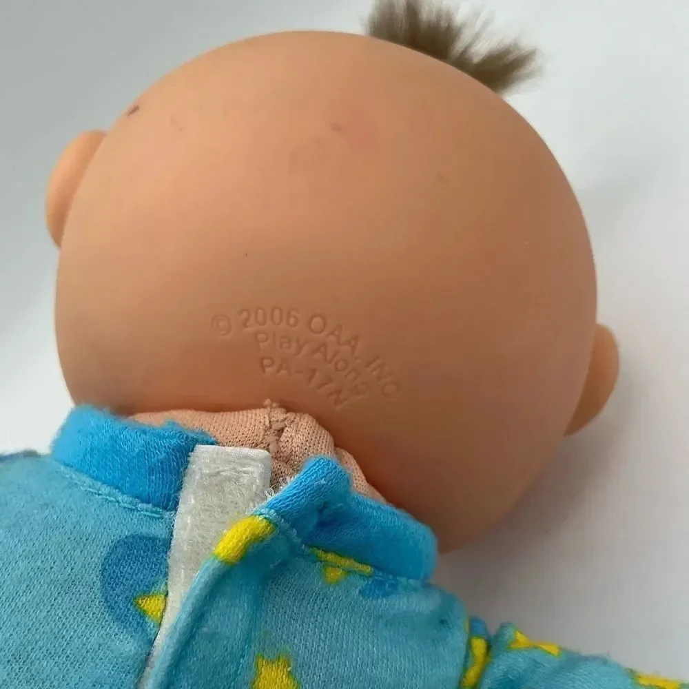 Cabbage patch baby 25th anniversary comes with blue outfit